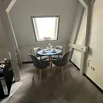 Oppiner Strasse 14 Trotha4 * Halle (Saale)