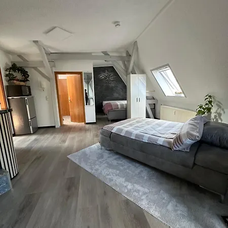 Oppiner Strasse 14 Trotha4 * Halle (Saale)