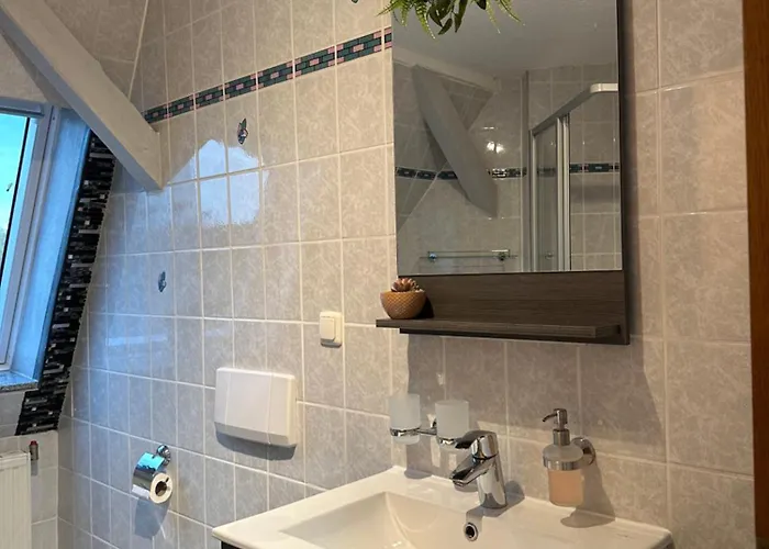 Oppiner Strasse 14 Trotha4 * ハレ