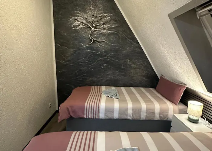 Oppiner Strasse 14 Trotha4 アパート *